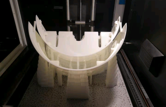 為什么要選擇SLA 3D打印機(jī)？使用SLA 3D打印機(jī)的好處有哪些？